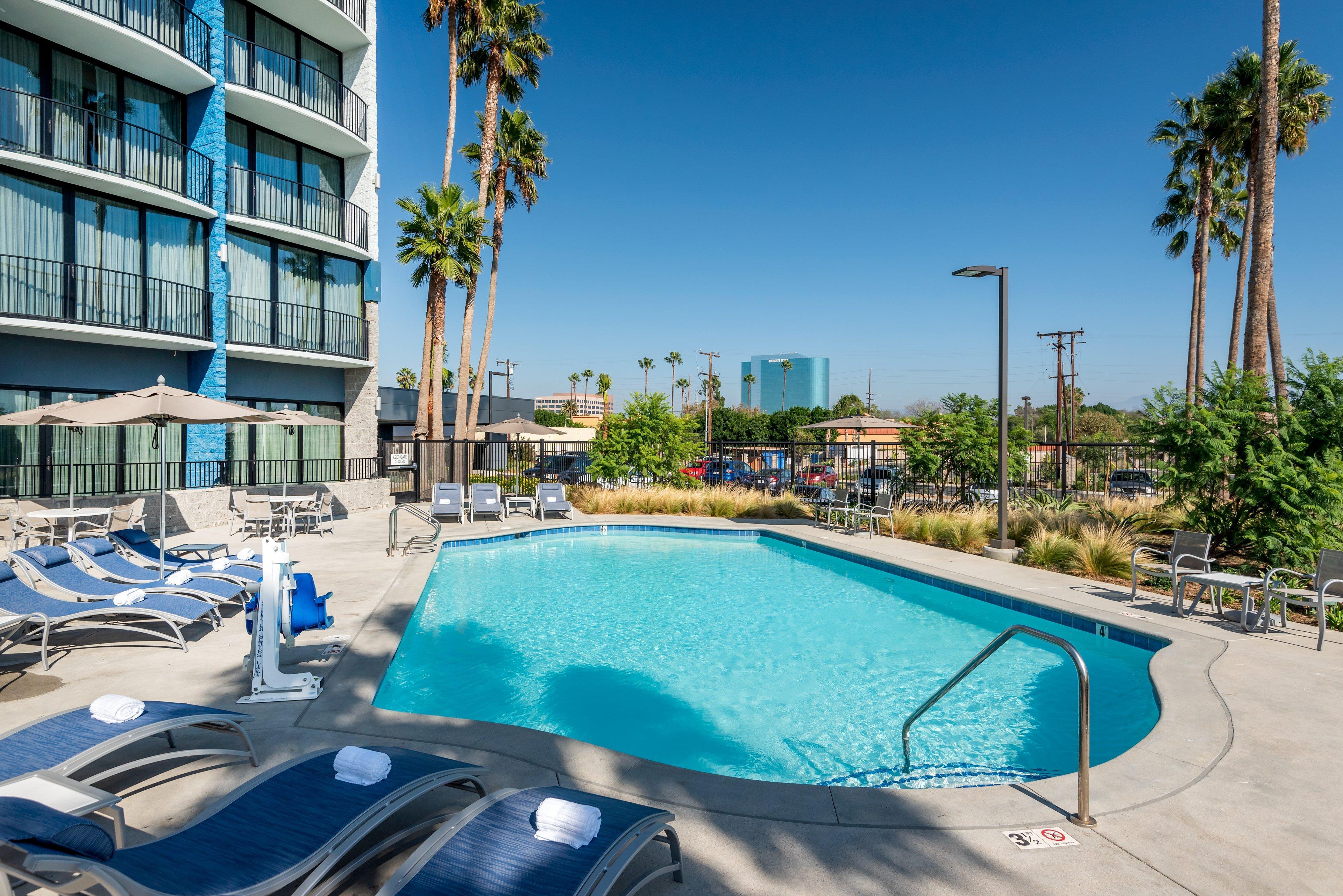 Holiday Inn Express & Suites Santa Ana - Orange County By Ihg מראה חיצוני תמונה